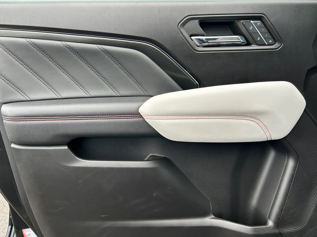 Used 2023 GMC Canyon AT4X w/ Edition 1 image 22