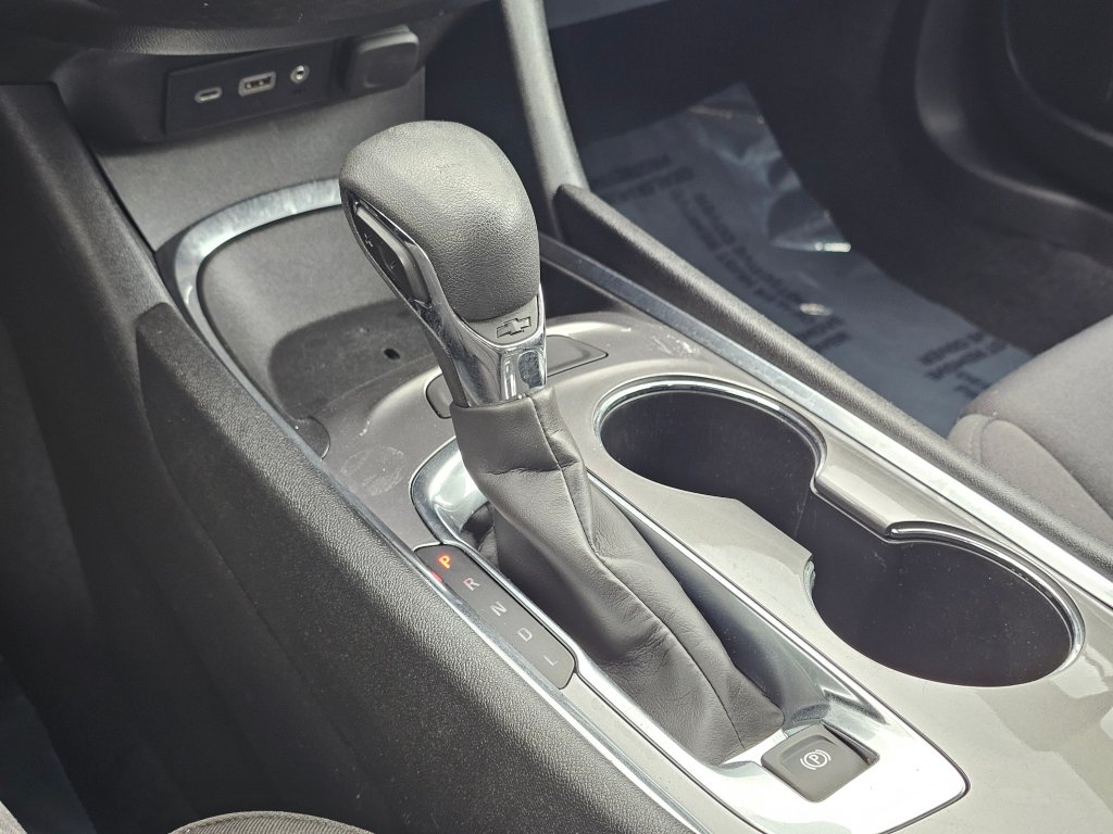 Used 2023 Chevrolet Malibu LT FWD image 32