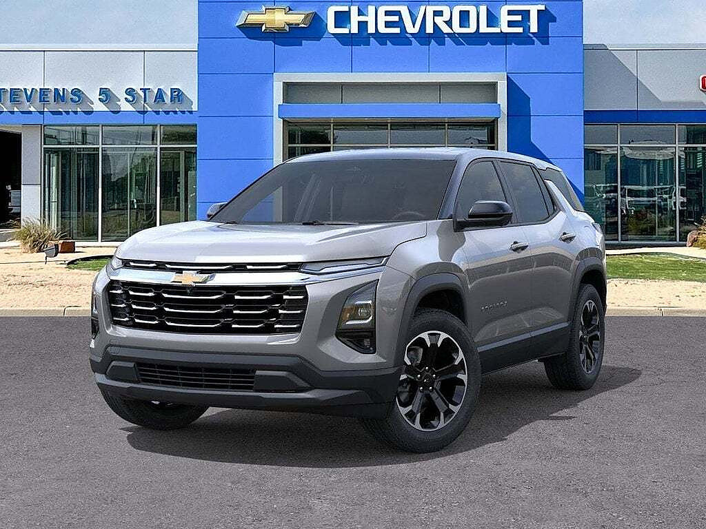 New 2026 Chevrolet Equinox LT w/ Convenience Package II FWD image 36