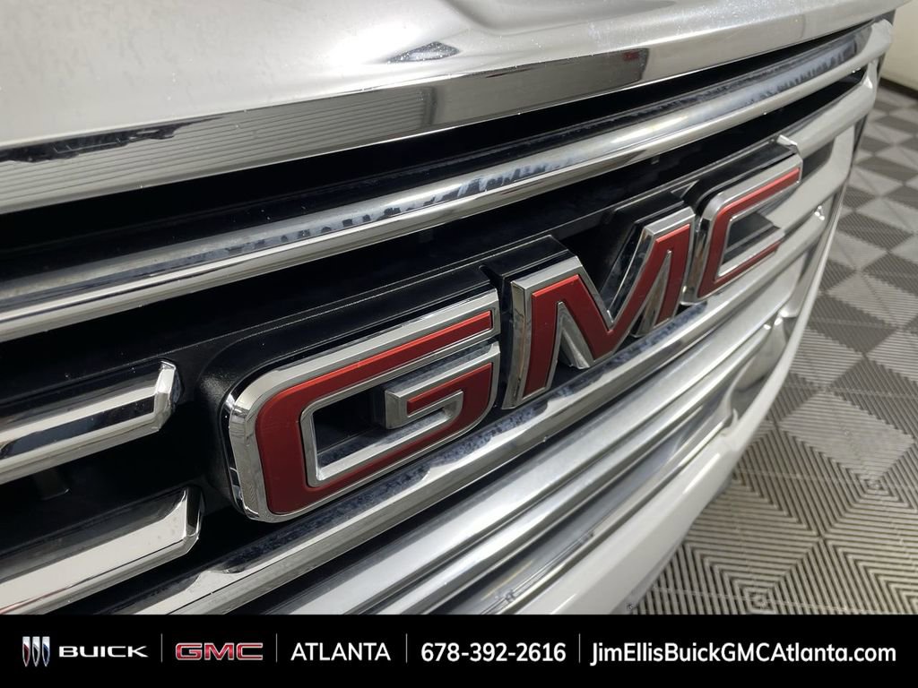 Used 2023 GMC Terrain SLT image 30