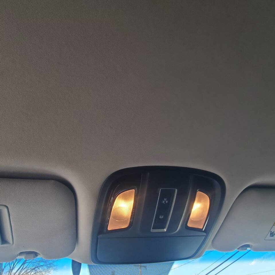 Used 2016 Kia Sorento AWD image 23