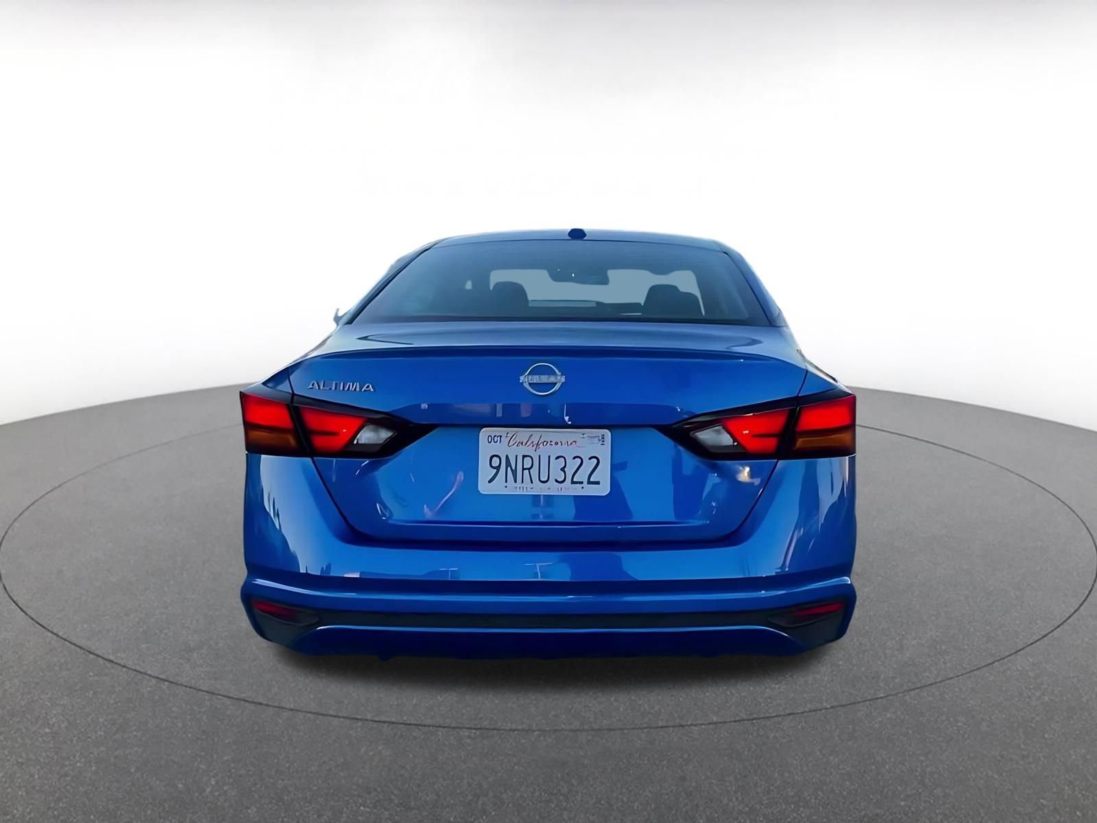 Used 2025 Nissan Altima 2.5 SV image 12