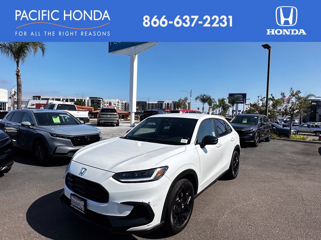 Used 2024 Honda HR-V Sport image 1