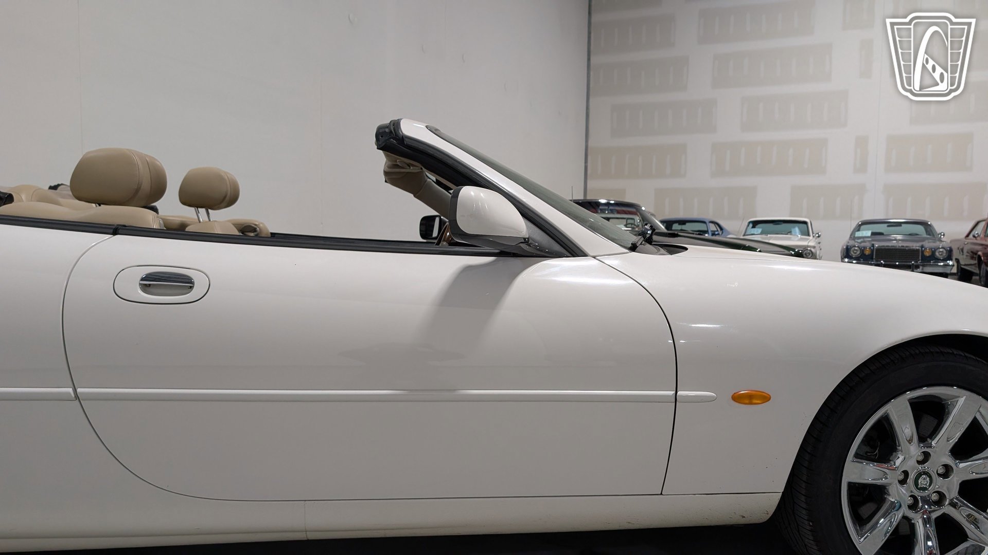 Used 2003 Jaguar XK8 Convertible image 39