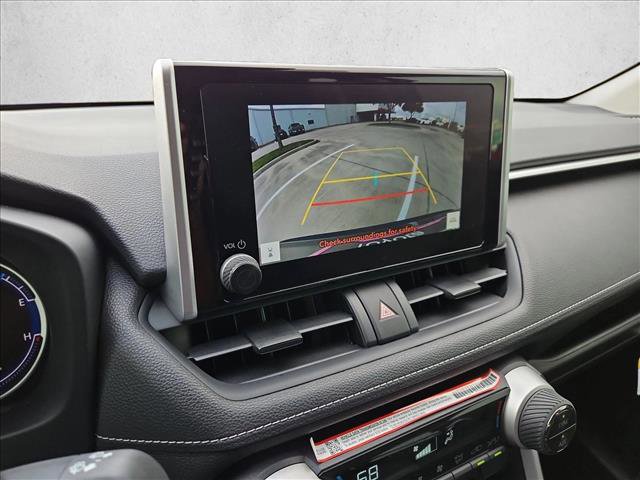 Used 2025 Toyota RAV4 LE AWD/4WD image 14
