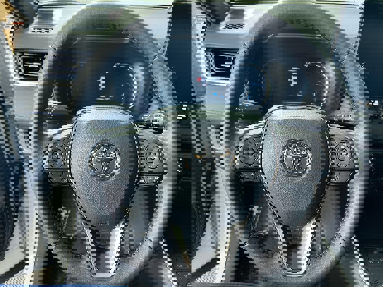 Used 2024 Toyota RAV4 XSE w/ Weather Package image 15