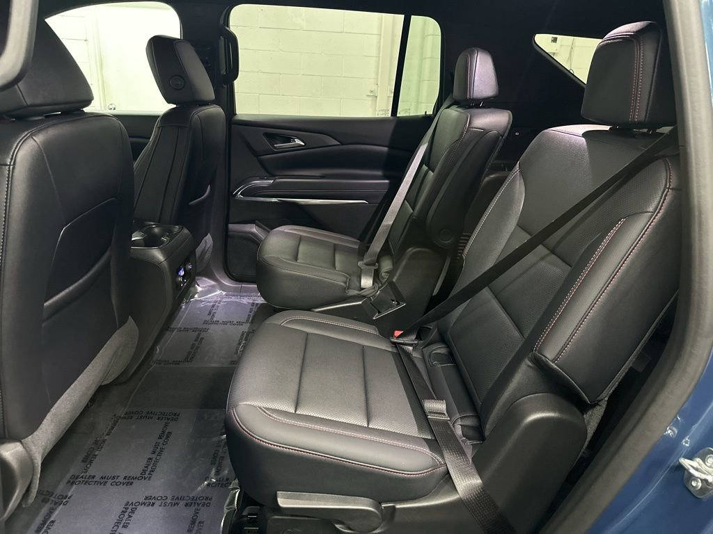Used 2025 Chevrolet Traverse Z71 w/ Driver Confidence Package AWD/4WD image 22