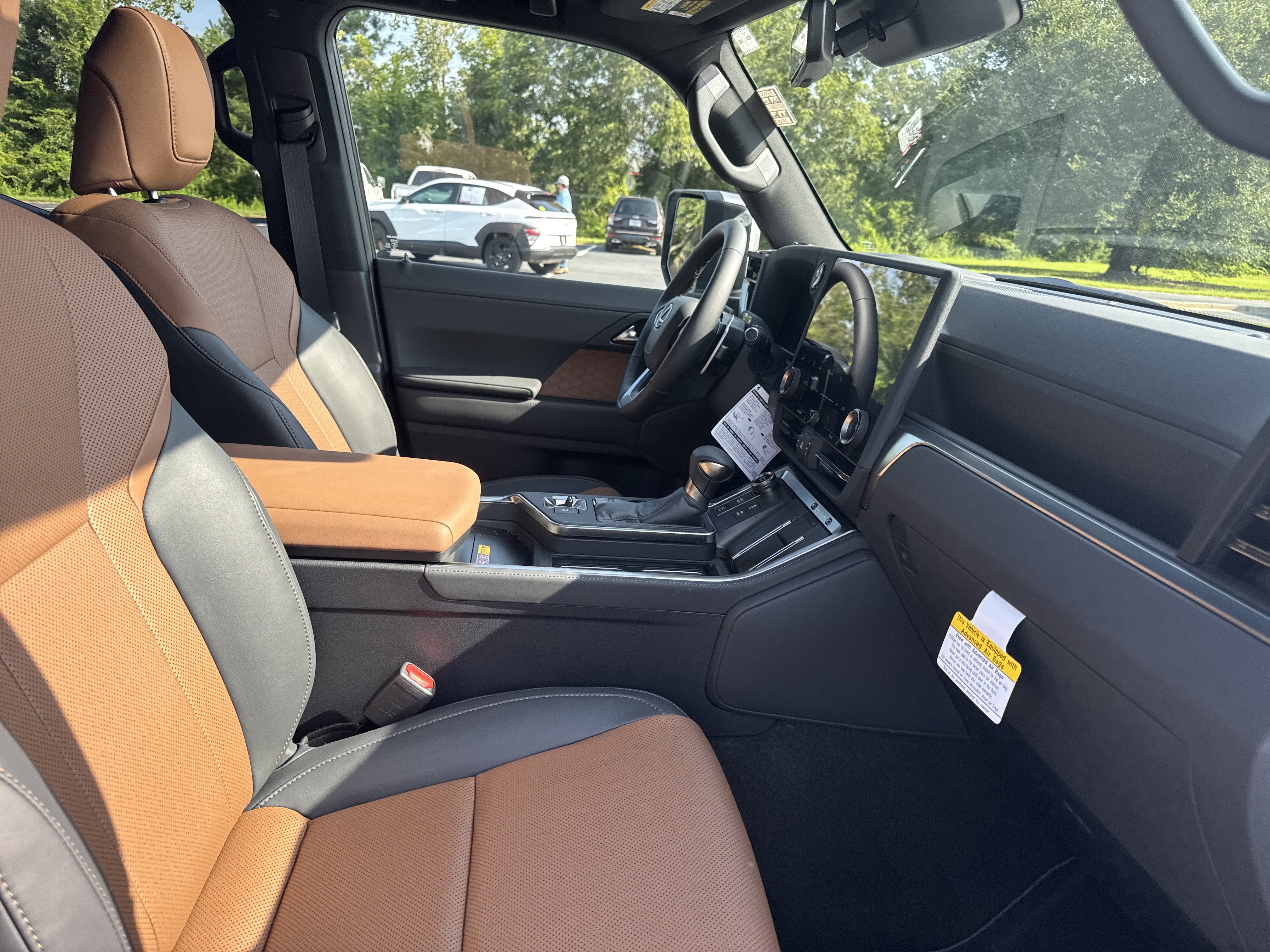 Used 2026 Lexus GX 550 w/ Cold Area Package AWD/4WD image 39