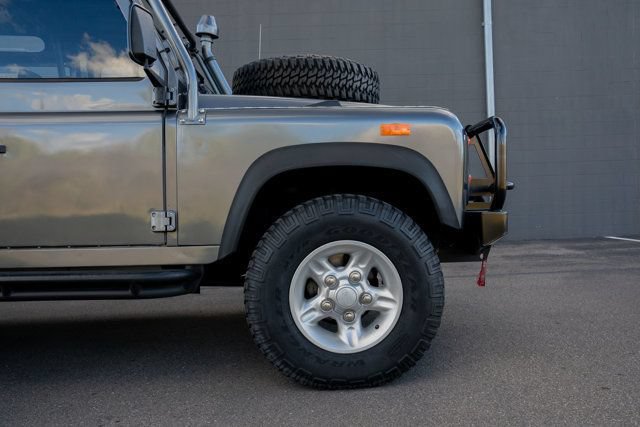Used 1993 Land Rover Defender 110 AWD/4WD image 28