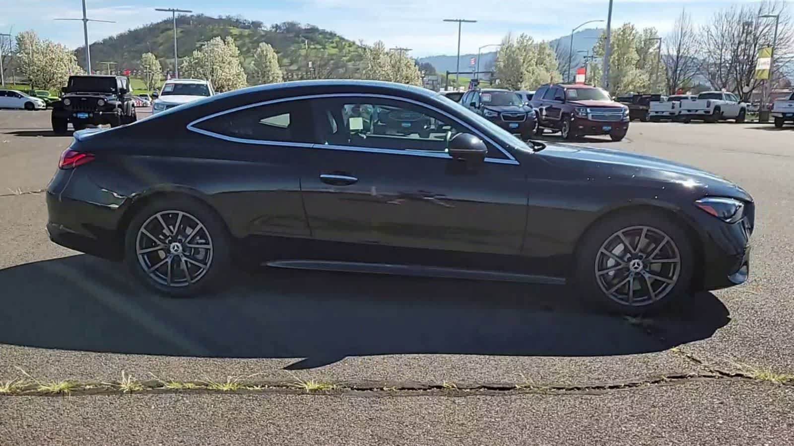 Used 2024 Mercedes-Benz CLE 300 4MATIC Coupe image 9