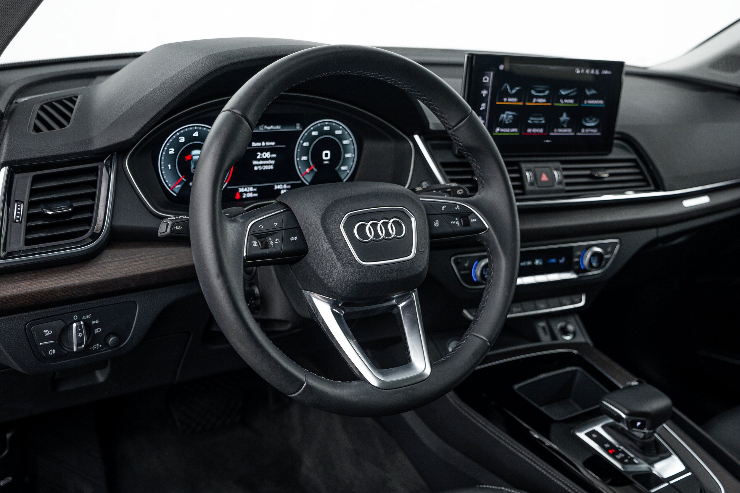 Certified 2022 Audi Q5 2.0T Premium Plus w/ Premium Plus Package AWD/4WD image 11
