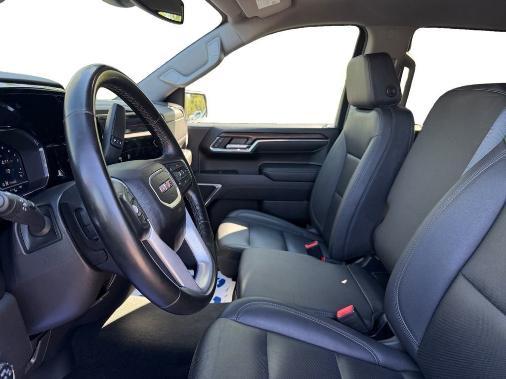 Used 2024 GMC Sierra 1500 SLT AWD/4WD image 9
