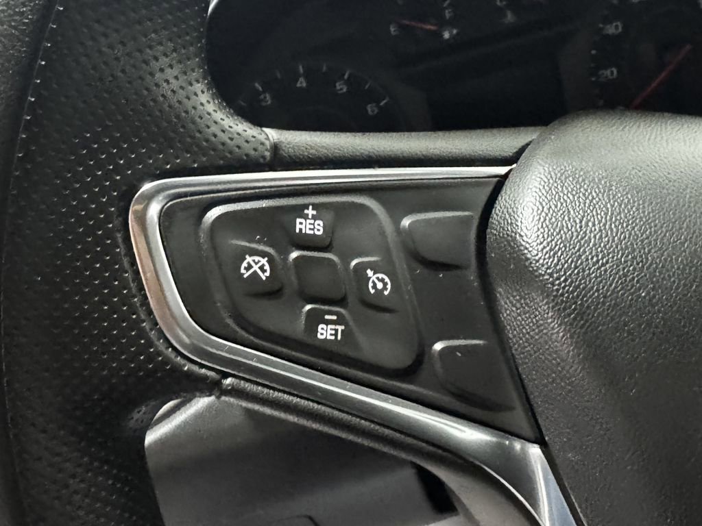 Used 2021 Chevrolet Malibu LT image 4