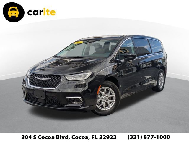 Used 2023 Chrysler Pacifica Touring-L