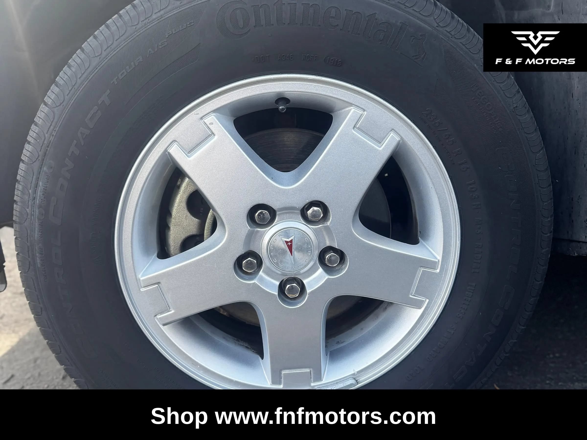 Used 2006 Pontiac Torrent 2WD image 16