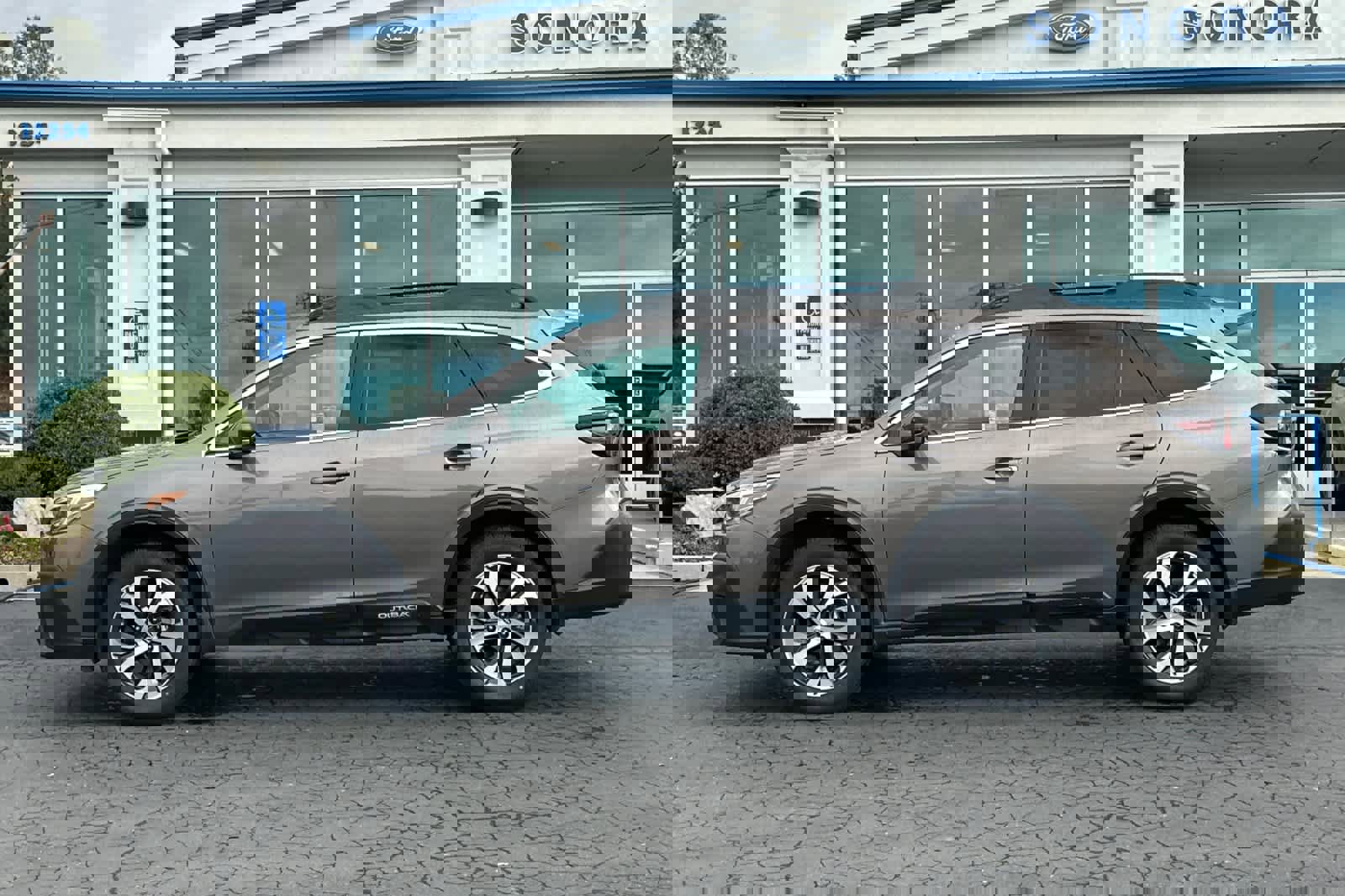 Used 2021 Subaru Outback Limited image 7