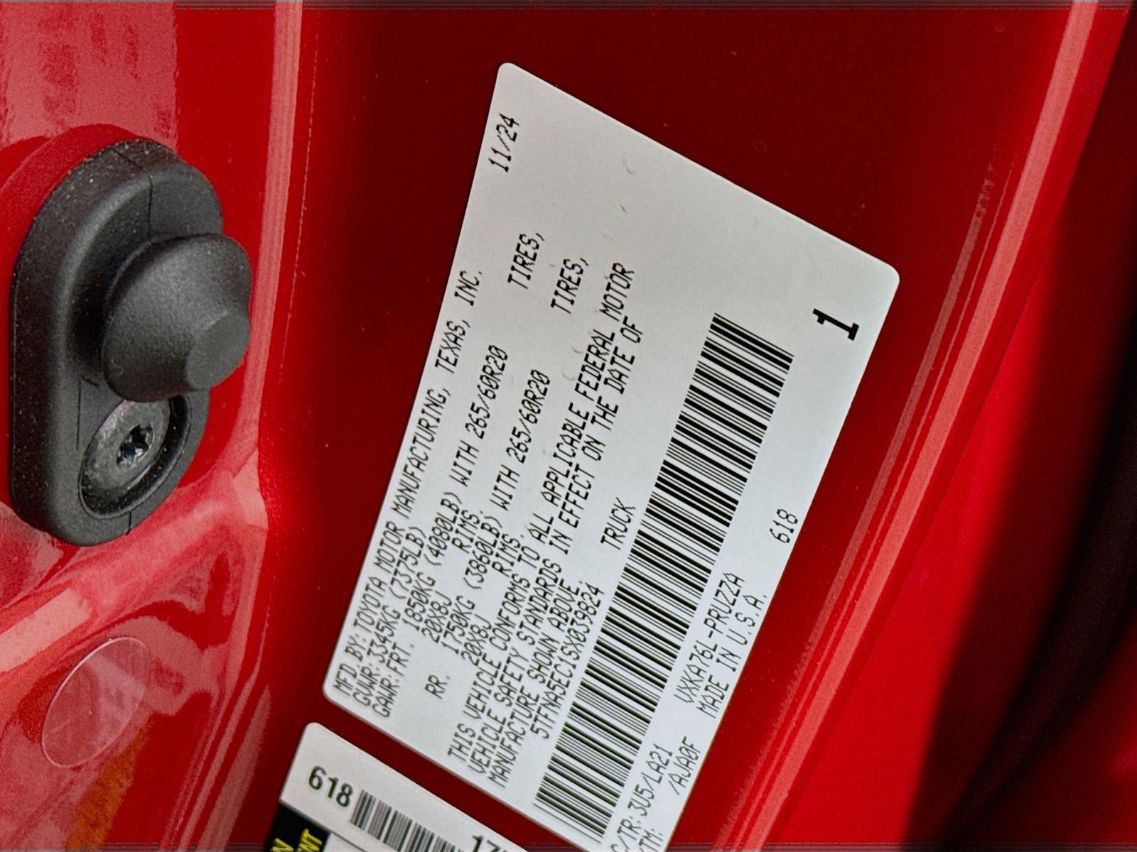 Used 2025 Toyota Tundra Platinum image 25