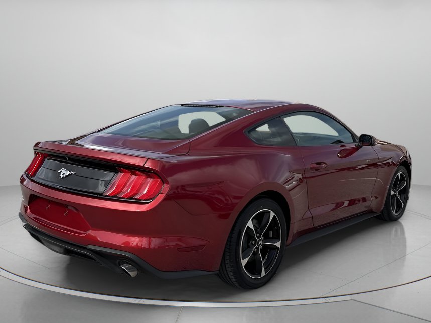 Used 2018 Ford Mustang Coupe RWD image 3