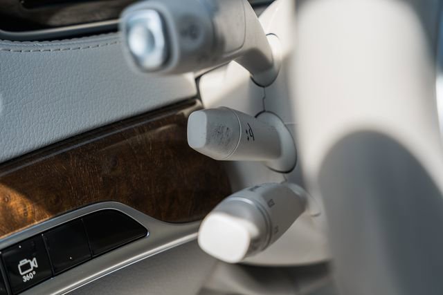 Used 2015 Mercedes-Benz S 550 4MATIC Sedan image 42