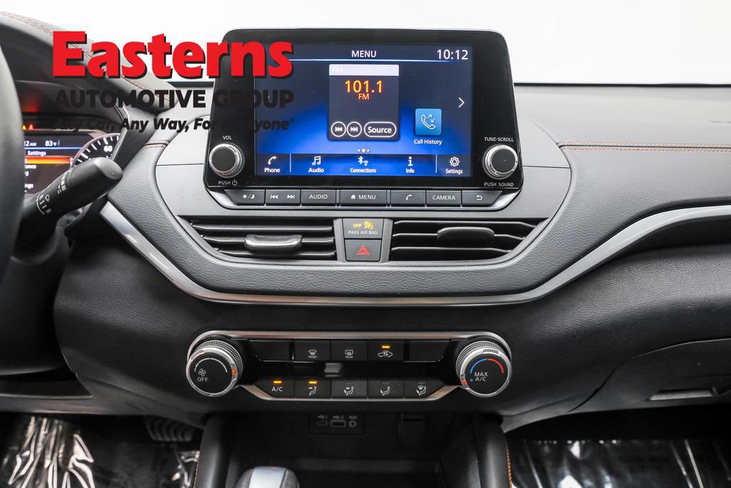 Used 2022 Nissan Altima 2.5 SR FWD image 12