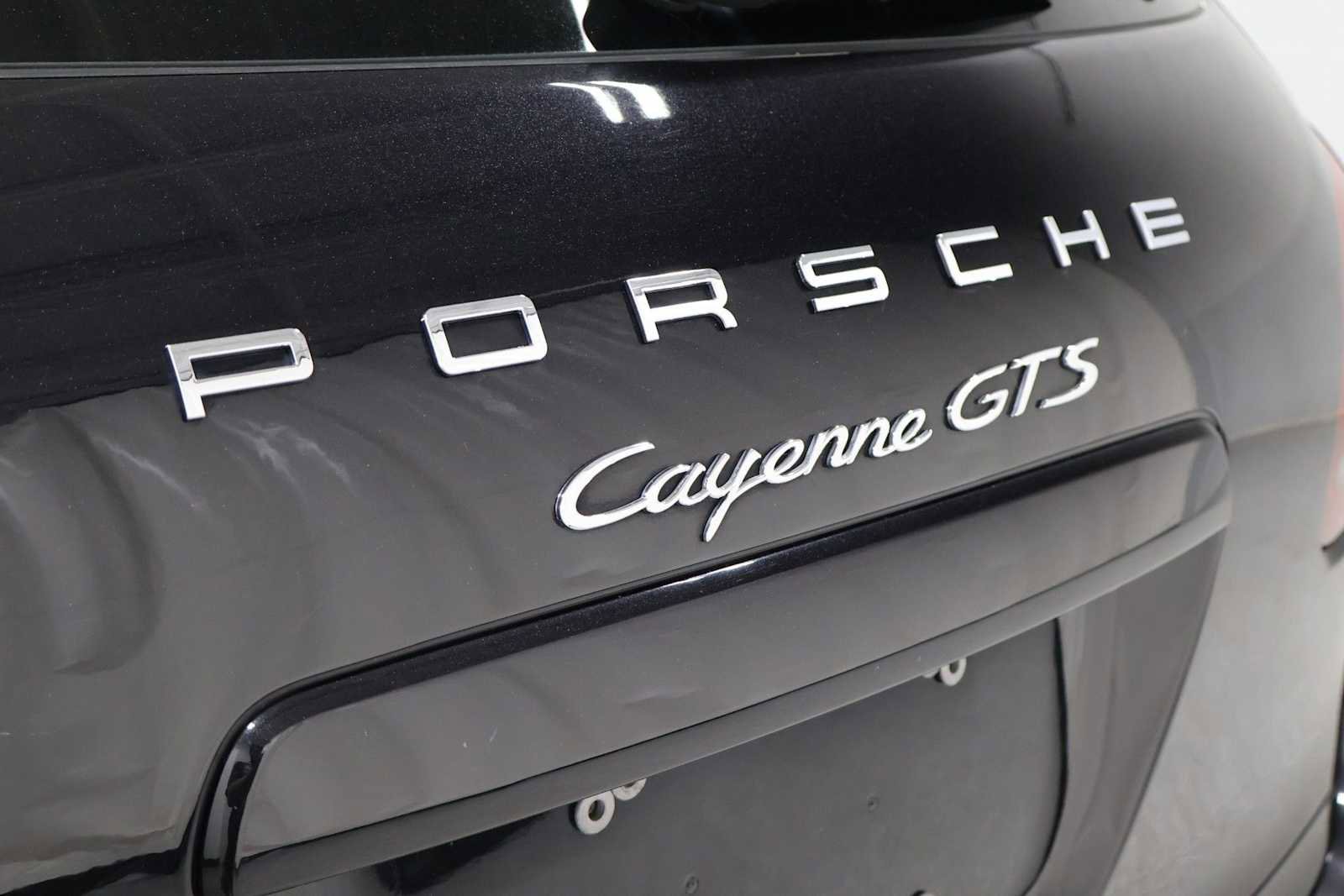 Used 2014 Porsche Cayenne GTS AWD/4WD image 8
