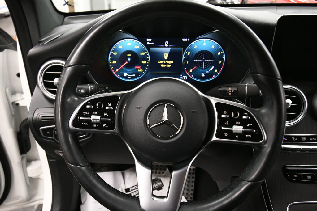 Used 2022 Mercedes-Benz GLC 300 4MATIC image 13