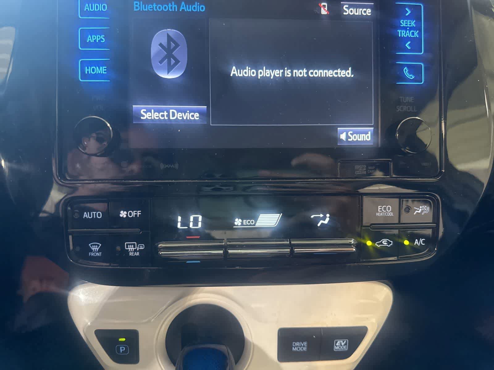 Used 2016 Toyota Prius Three FWD image 27