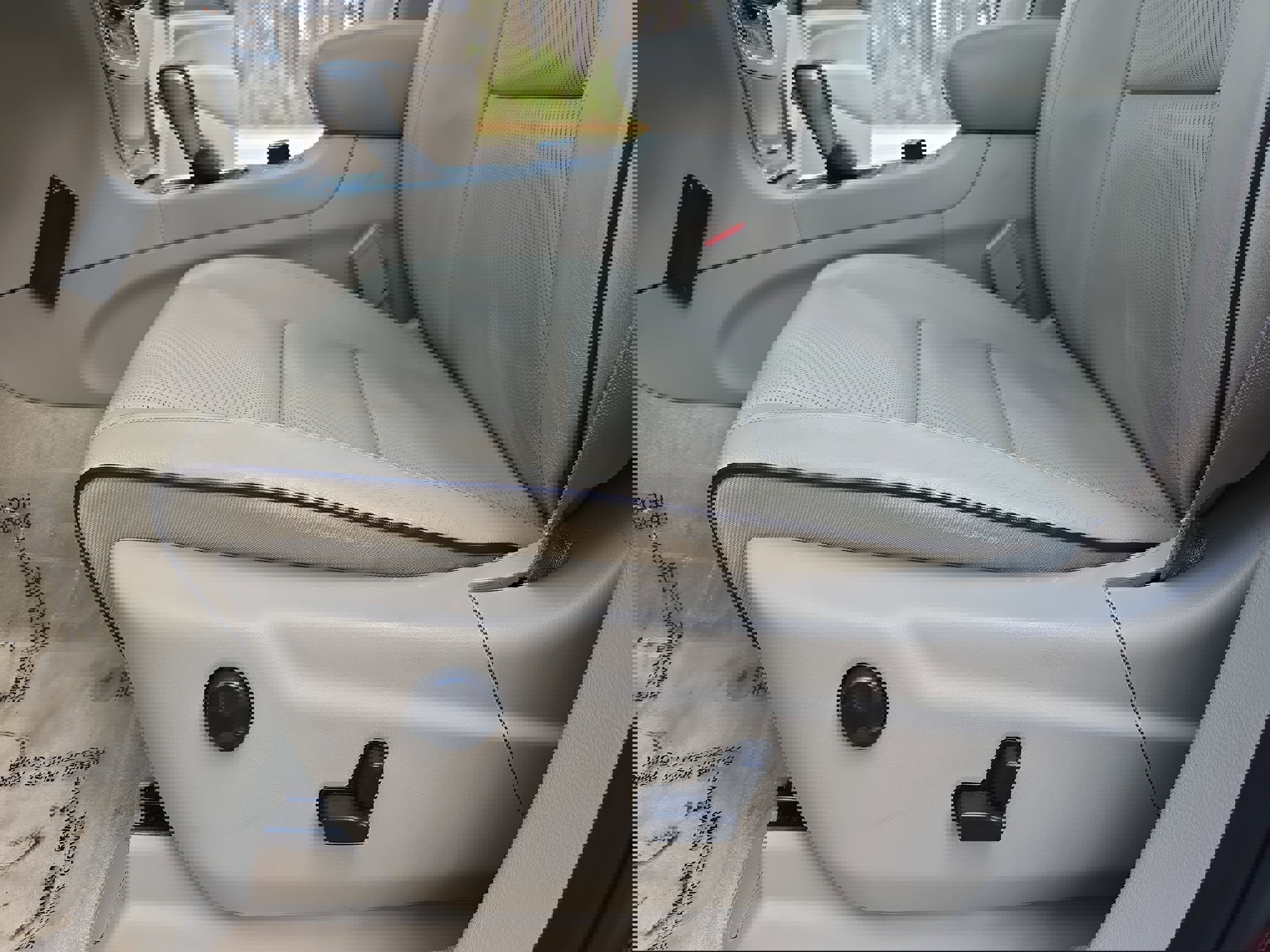 Used 2018 Jeep Grand Cherokee Overland image 30