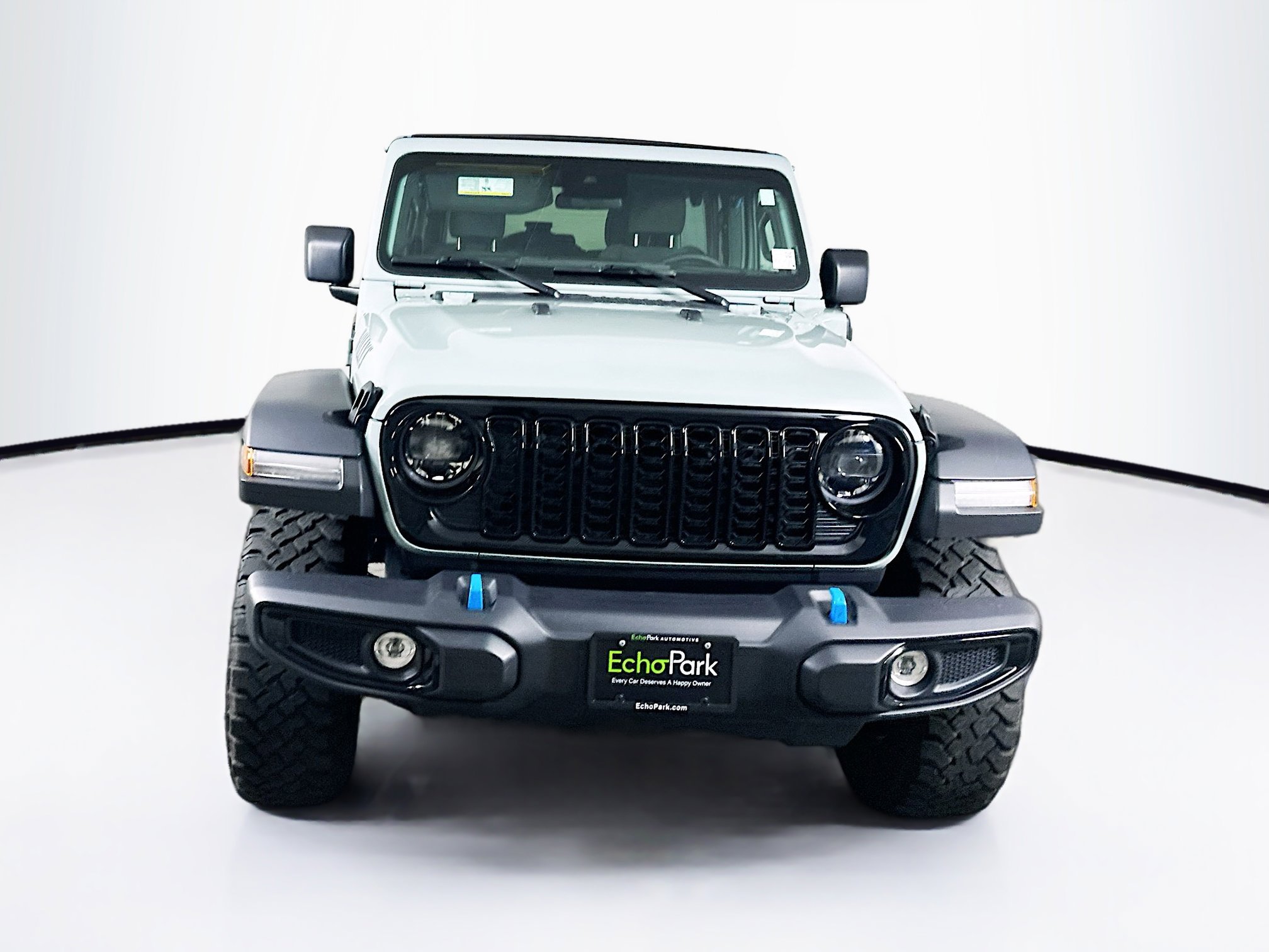 Used 2024 Jeep Wrangler Willys image 2