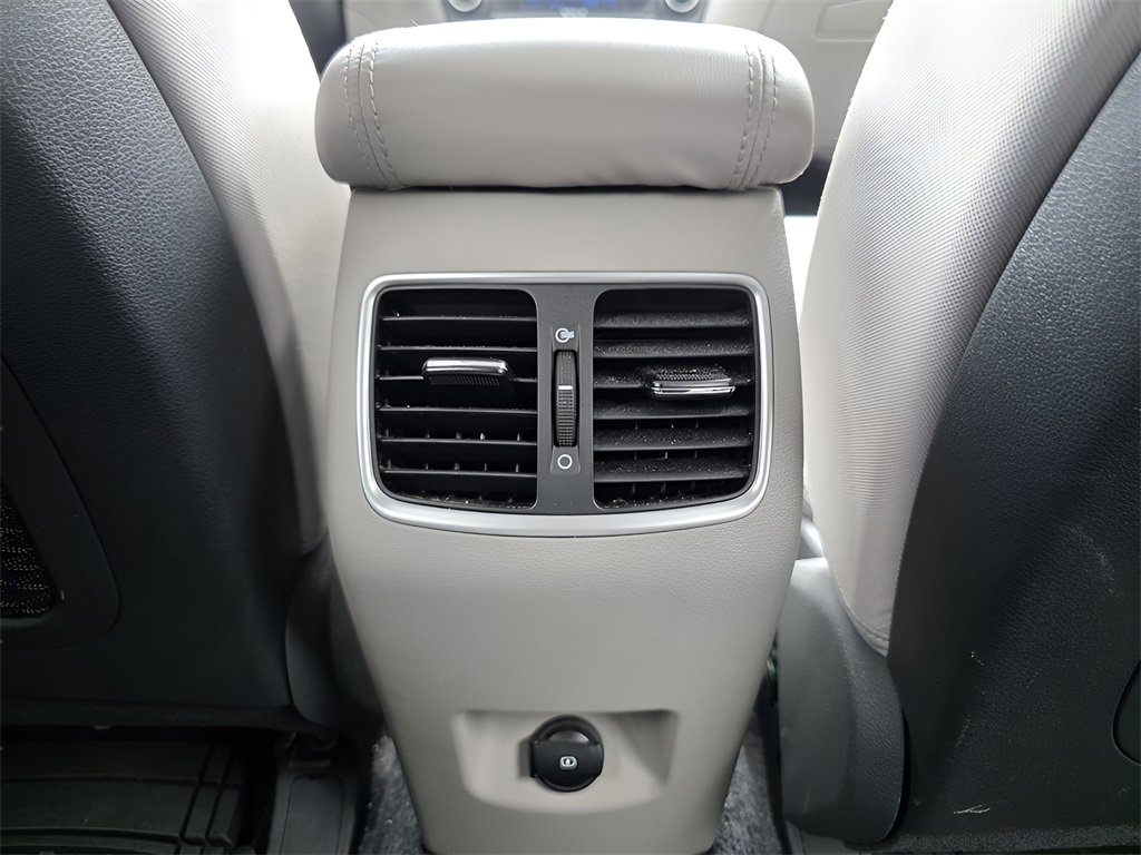 Used 2019 Hyundai Tucson Sport image 16