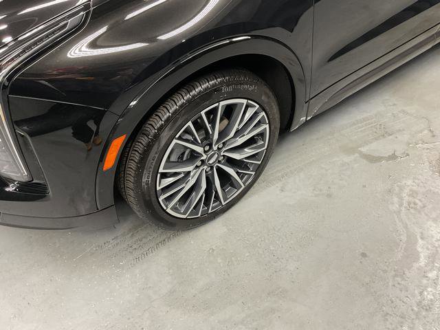 Used 2025 Cadillac XT4 Sport w/ Cold Weather Package image 14