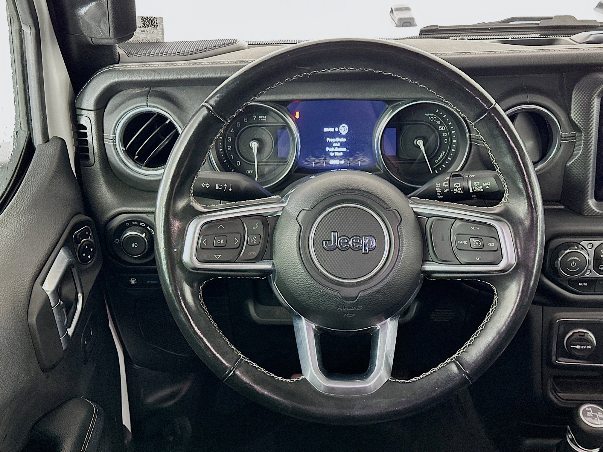 Used 2022 Jeep Wrangler Sahara w/ Cold Weather Group image 18