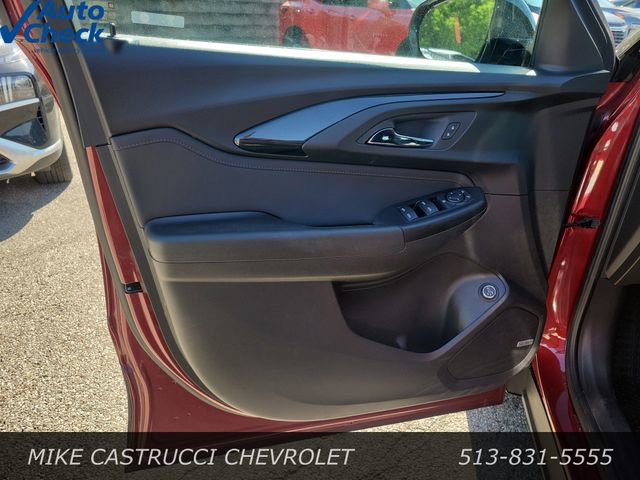 Used 2022 Chevrolet TrailBlazer RS w/ Sun and Liftgate Package FWD image 22