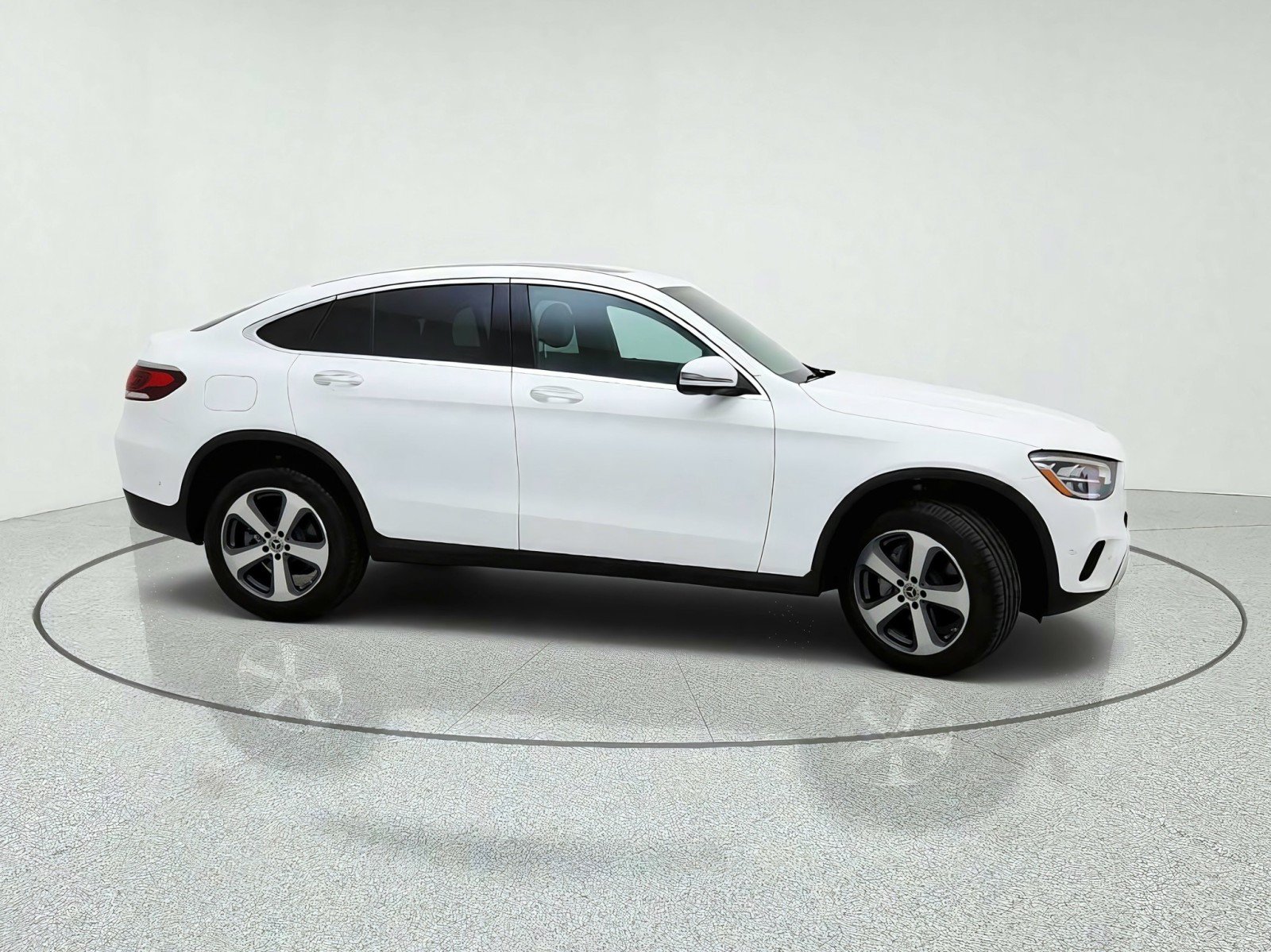 Certified 2022 Mercedes-Benz GLC 300 4MATIC Coupe w/ Multimedia Package Lite image 6
