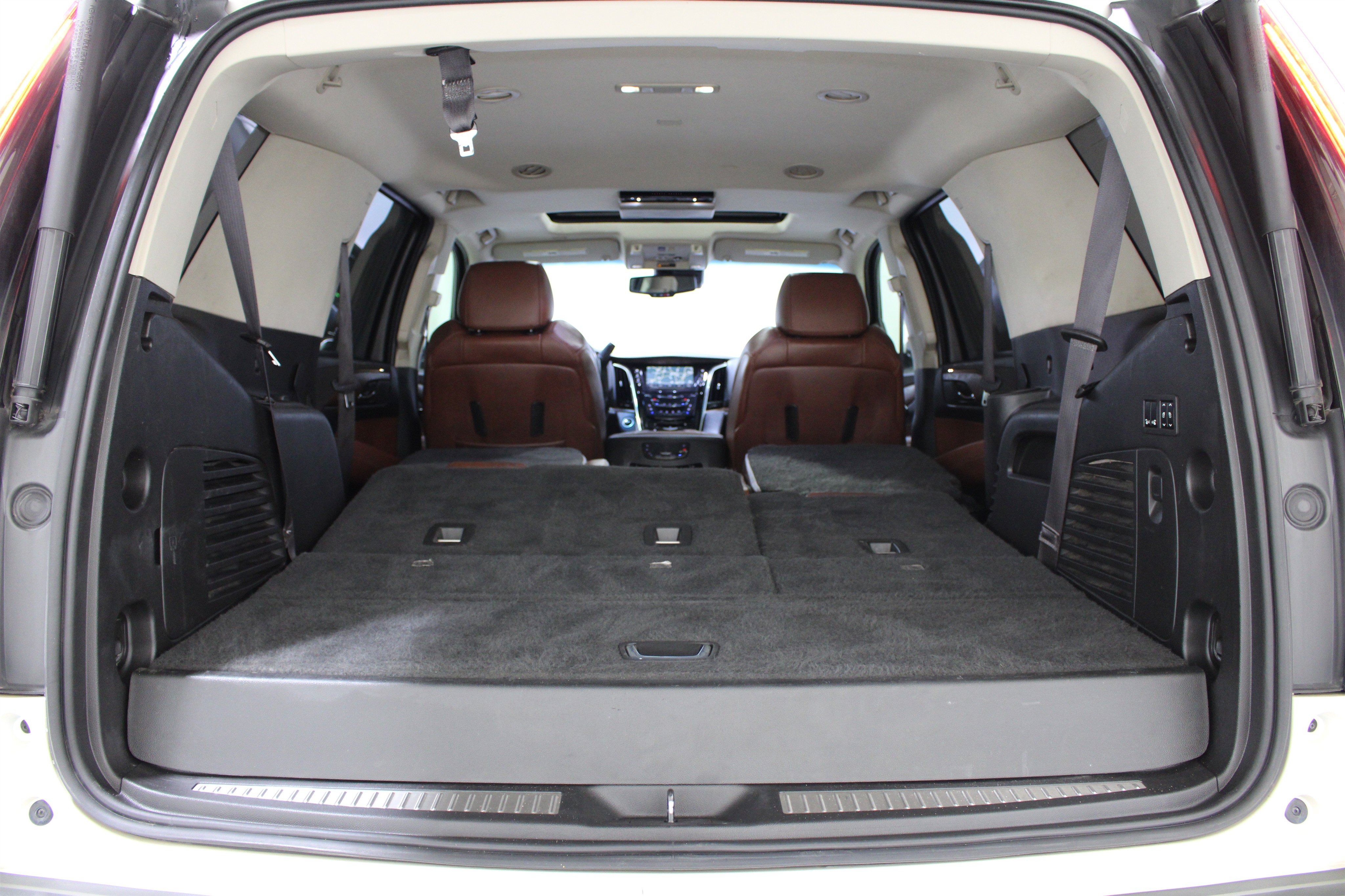 Used 2015 Cadillac Escalade Premium AWD/4WD image 26