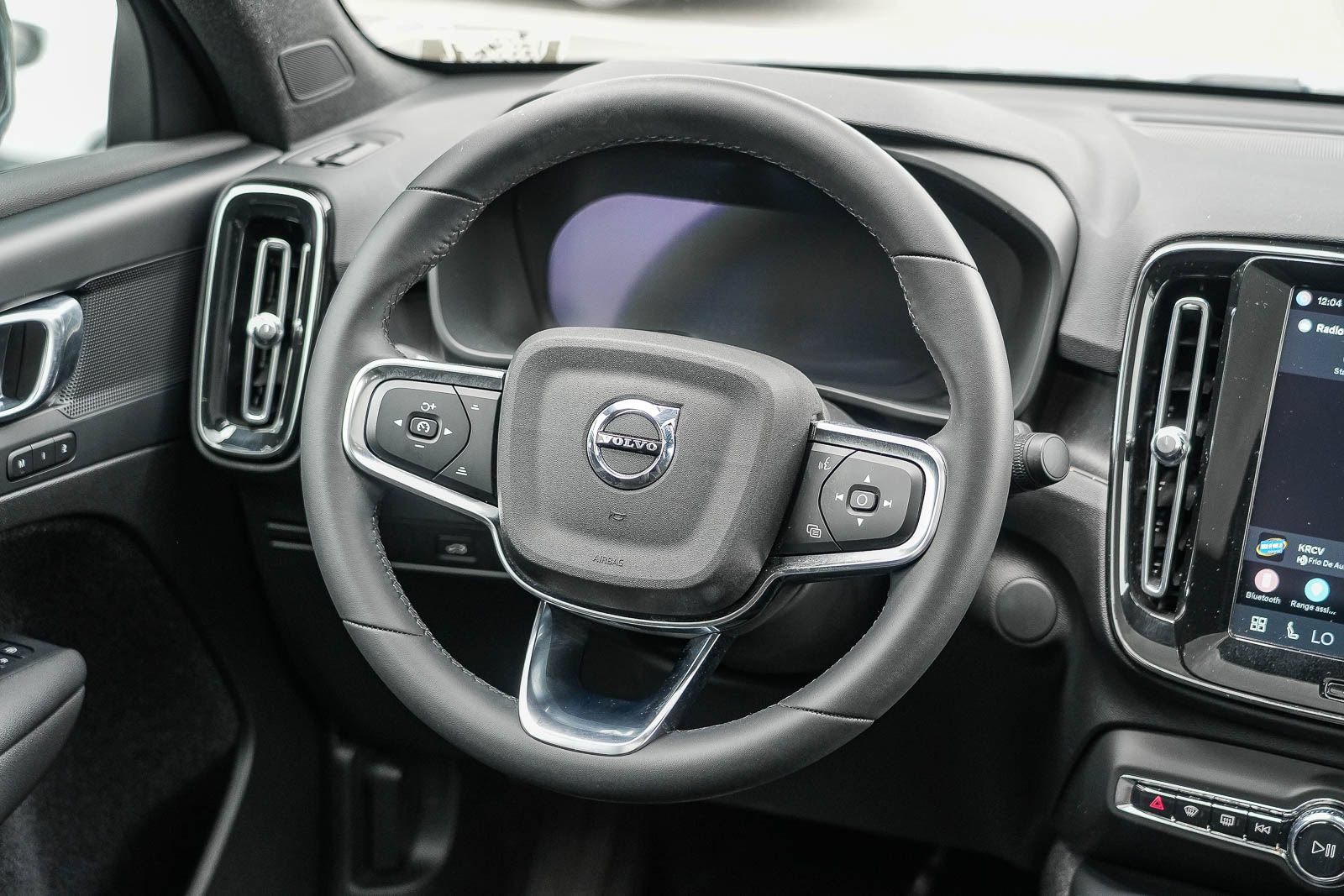 Used 2023 Volvo C40 P8 Recharge Plus AWD/4WD image 15