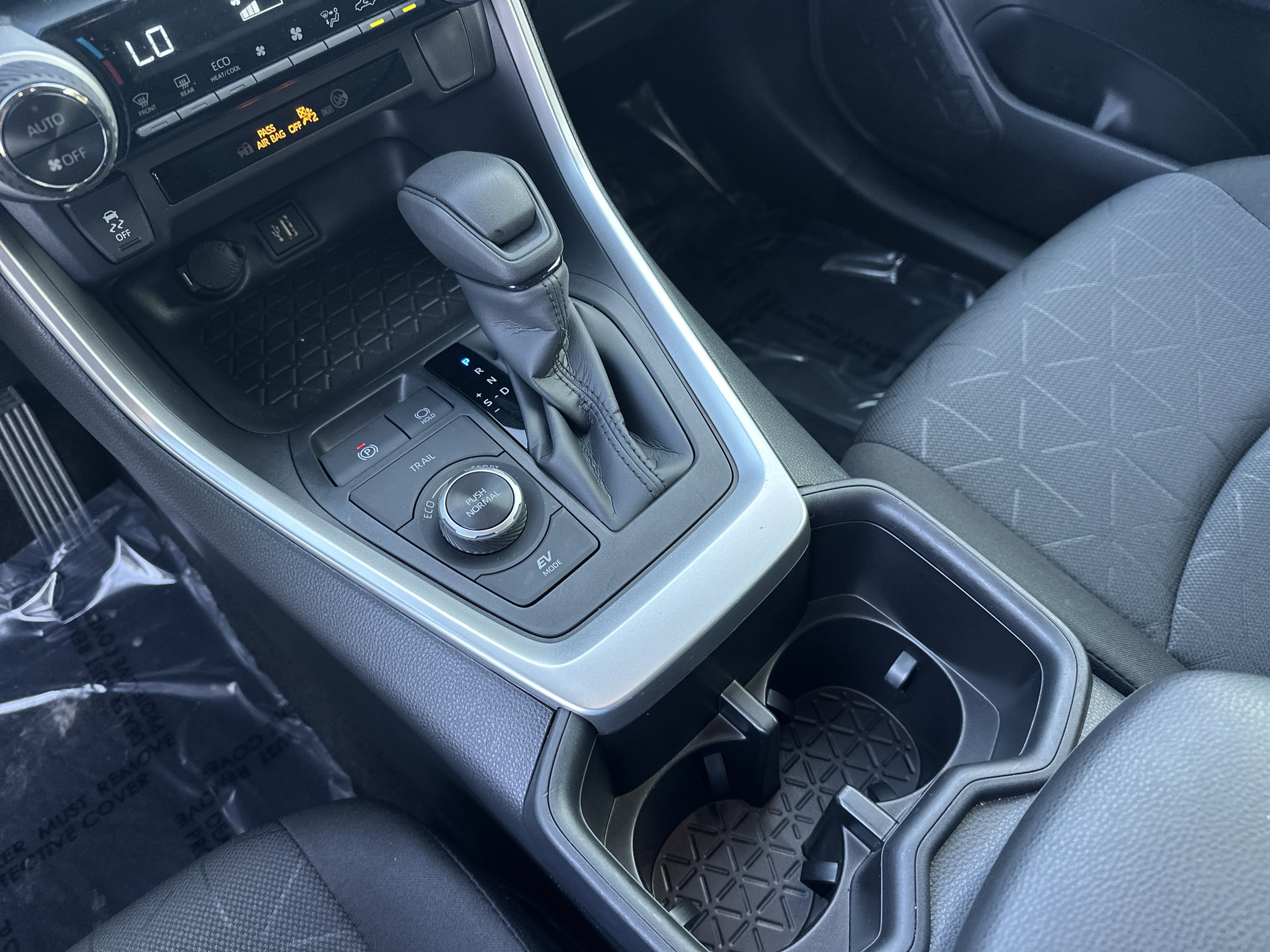 Certified 2025 Toyota RAV4 XLE image 26