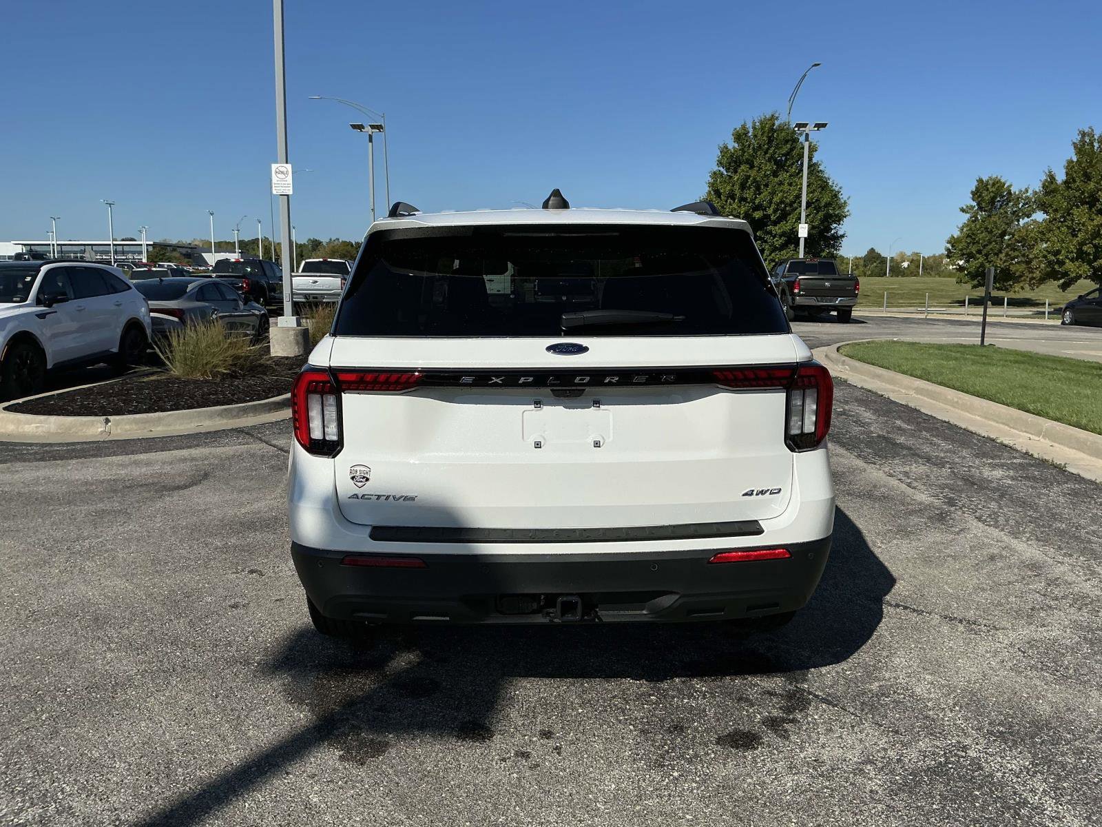 New 2025 Ford Explorer Active image 5