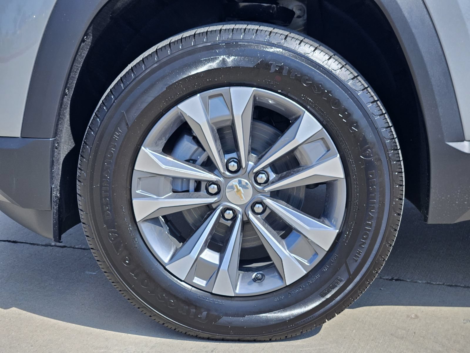 New 2027 Chevrolet Equinox LT w/ Safety and Technology Package FWD image 12