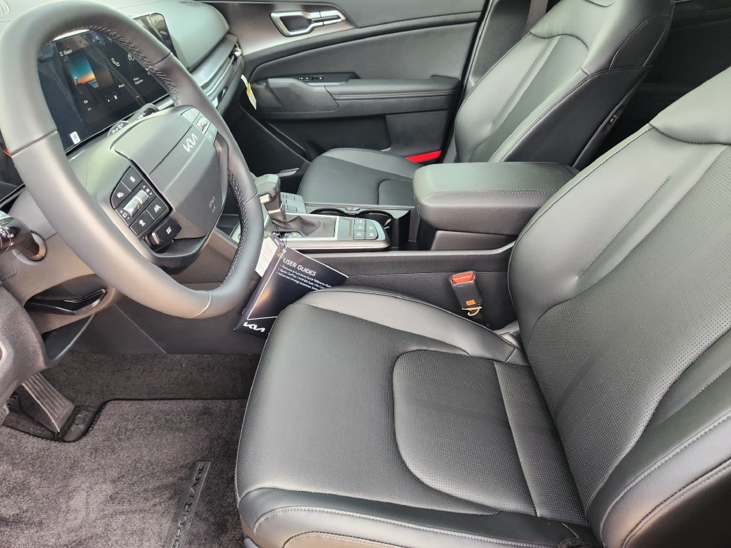 Certified 2026 Kia Sportage EX w/ EX Panorama Roof Package FWD image 10