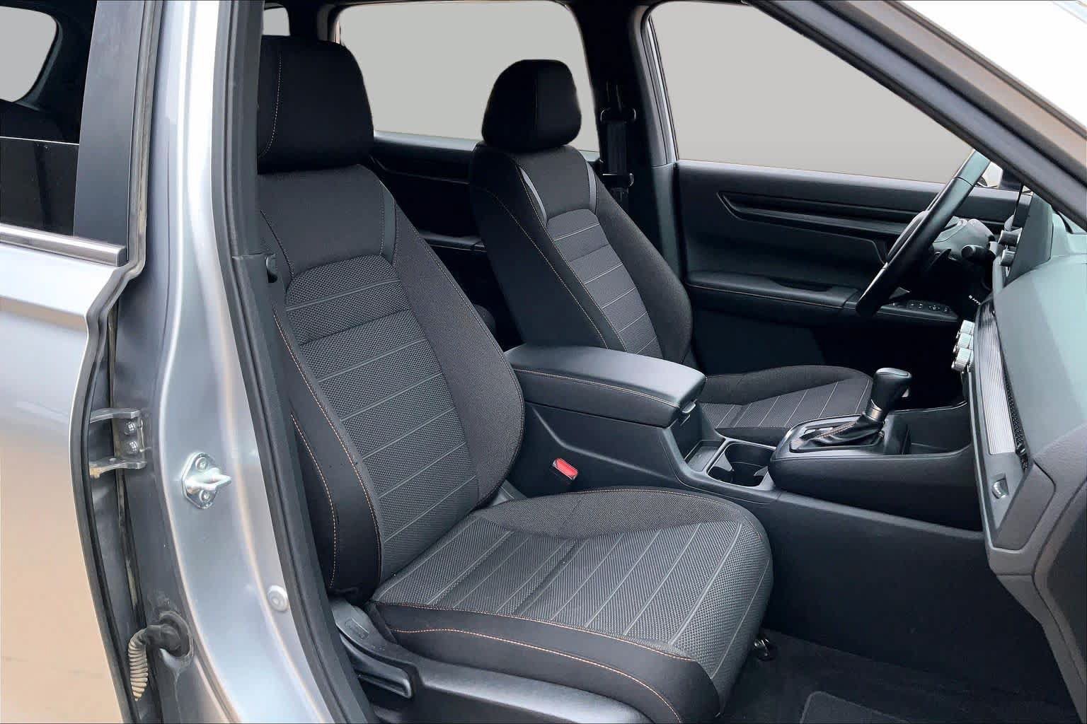 Used 2025 Honda CR-V Sport image 9