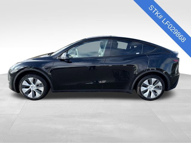 Used 2020 Tesla Model Y Long Range image 4