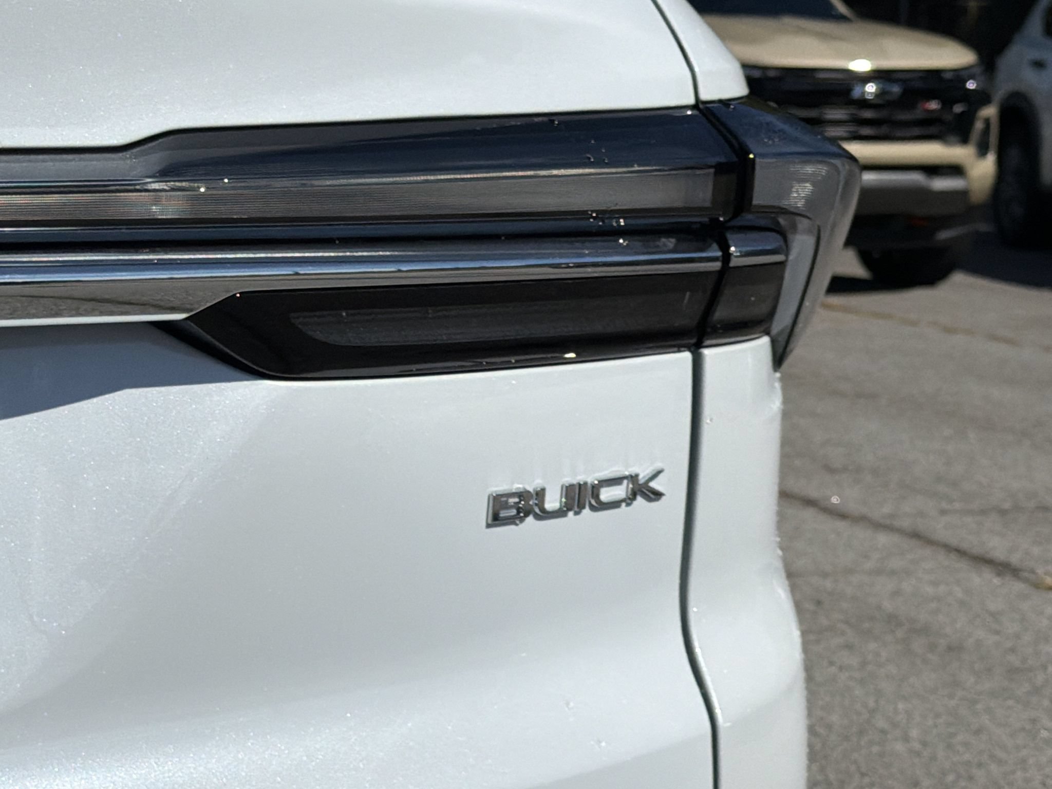 New 2027 Buick Enclave Avenir FWD image 25