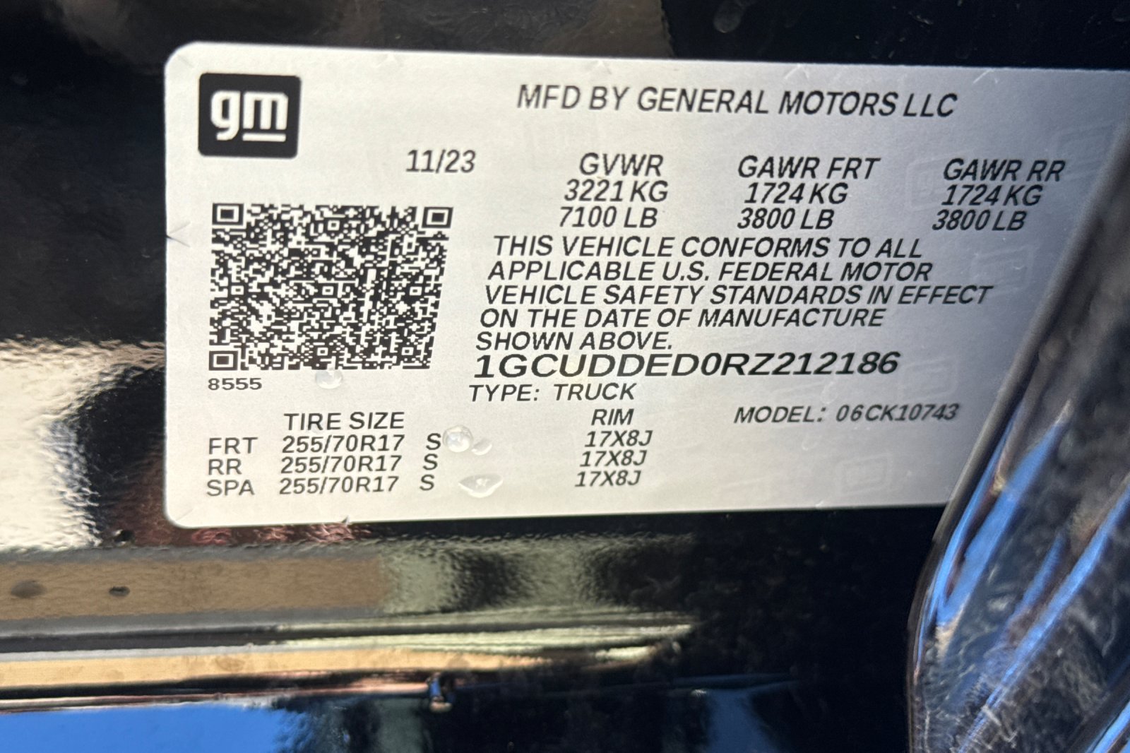Used 2024 Chevrolet Silverado 1500 LT w/ Protection Package AWD/4WD image 27