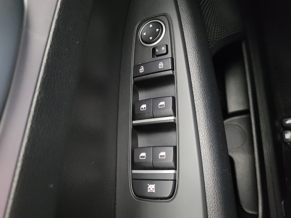 Used 2023 Kia Forte LXS image 27