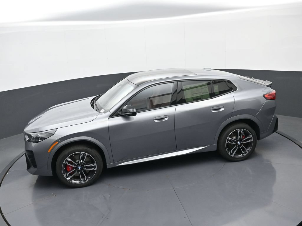 New 2026 BMW X2 xDrive28i w/ Technology Package AWD/4WD image 32
