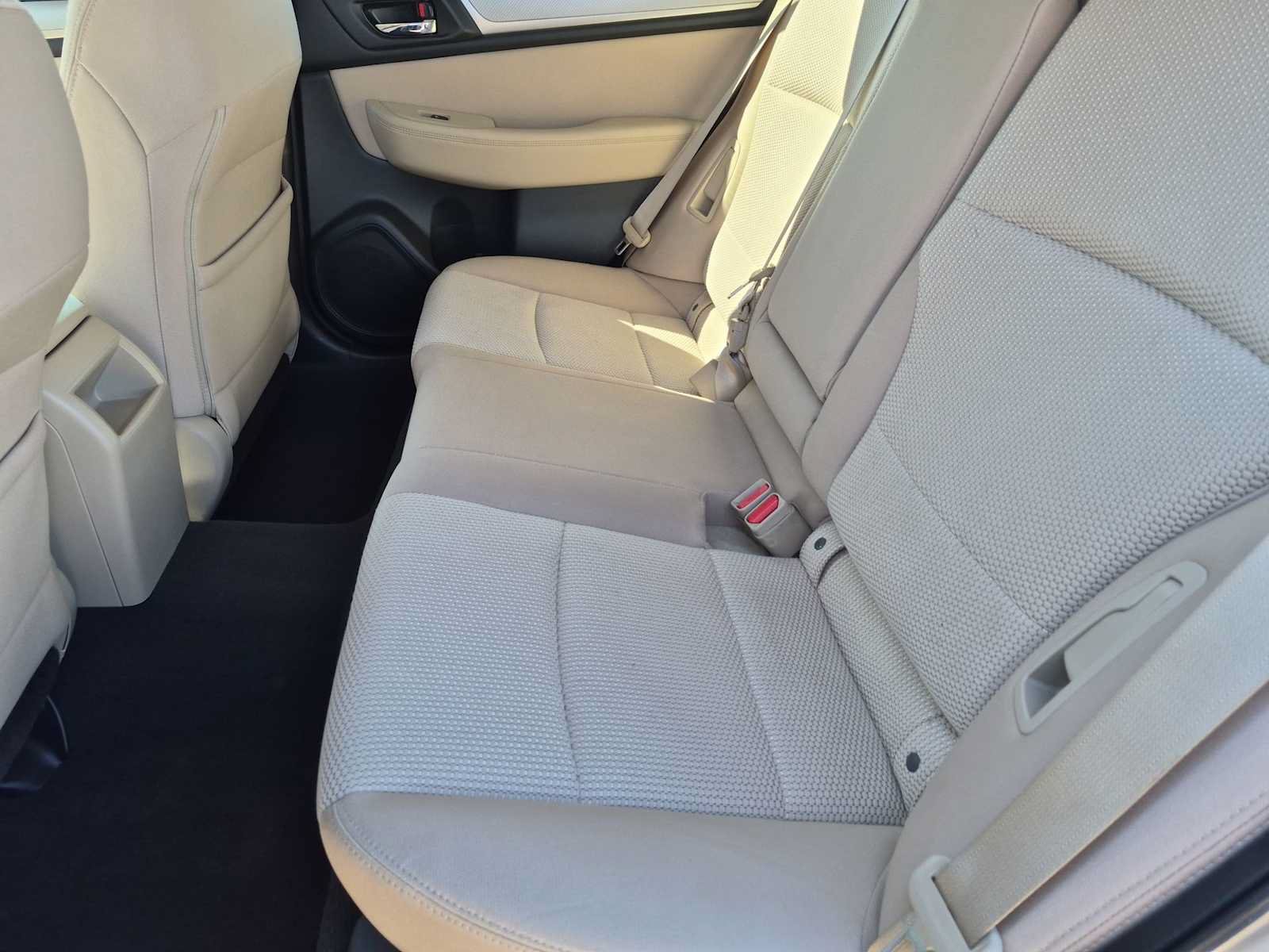 Used 2015 Subaru Outback 2.5i Premium AWD/4WD image 19