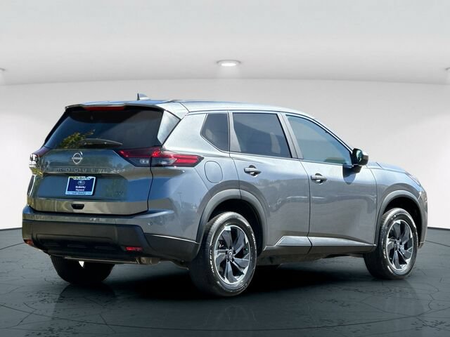 Used 2024 Nissan Rogue SV FWD image 6
