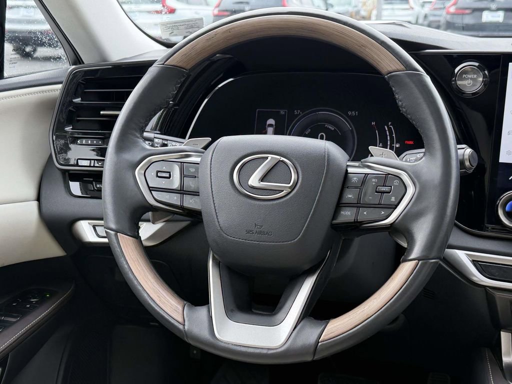 Used 2023 Lexus RX 350h image 9