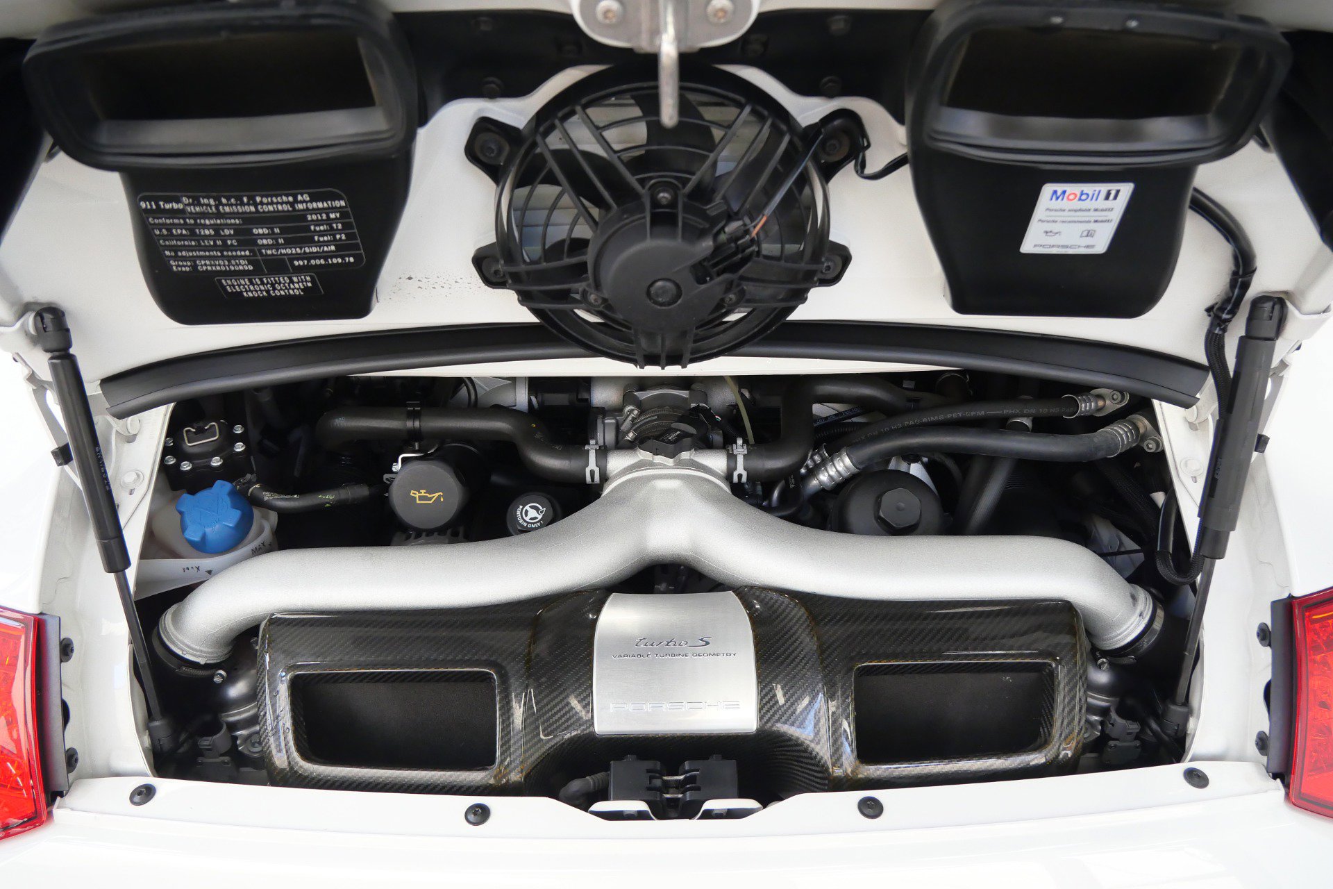 Used 2012 Porsche 911 Turbo S AWD/4WD image 57